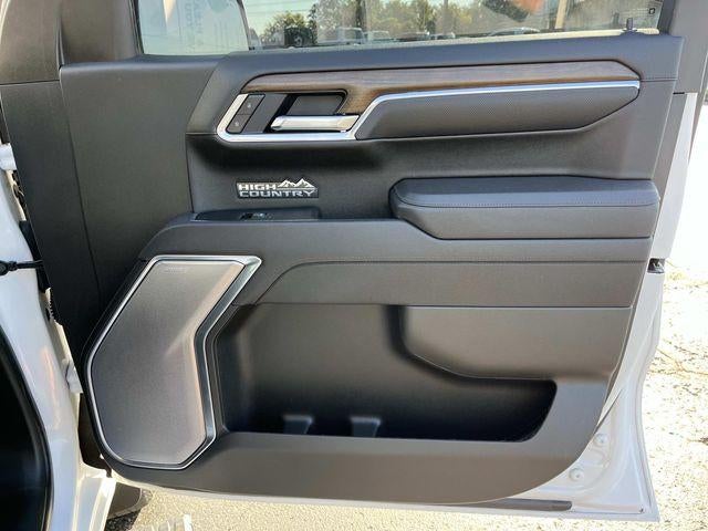 2025 Chevrolet Silverado 1500 Crew Cab Short Box 4-Wheel Drive High Country