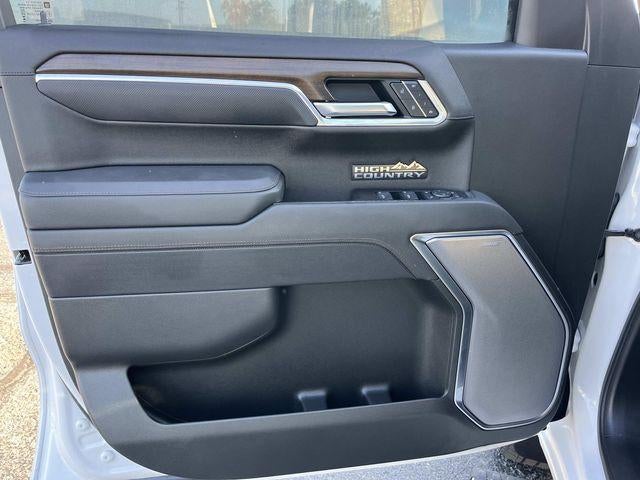2025 Chevrolet Silverado 1500 Crew Cab Short Box 4-Wheel Drive High Country