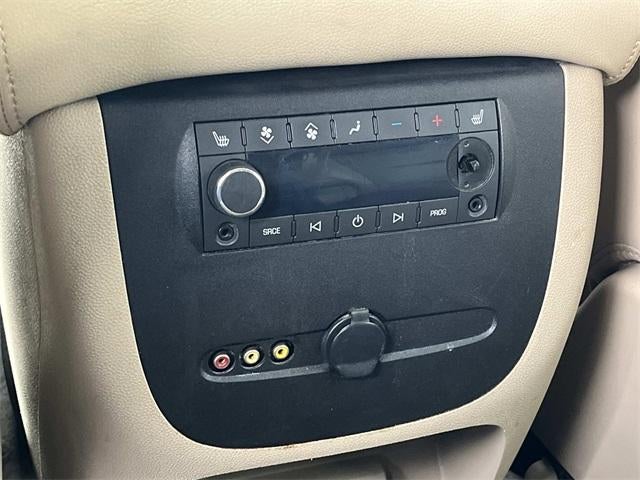 2011 GMC Yukon XL AWD 4dr 1500 Denali