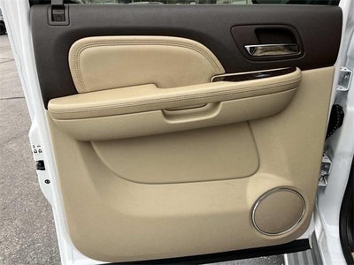 2011 GMC Yukon XL AWD 4dr 1500 Denali