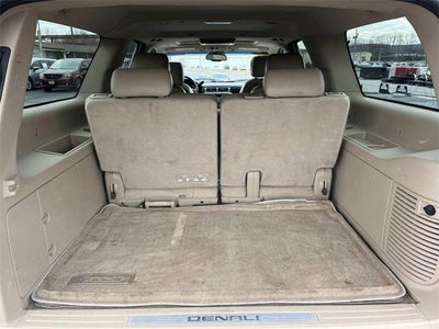 2011 GMC Yukon XL AWD 4dr 1500 Denali