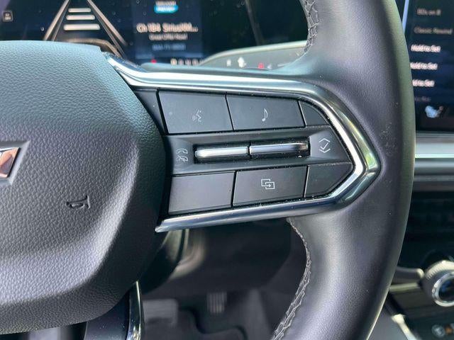 2025 Chevrolet Suburban 4WD LT