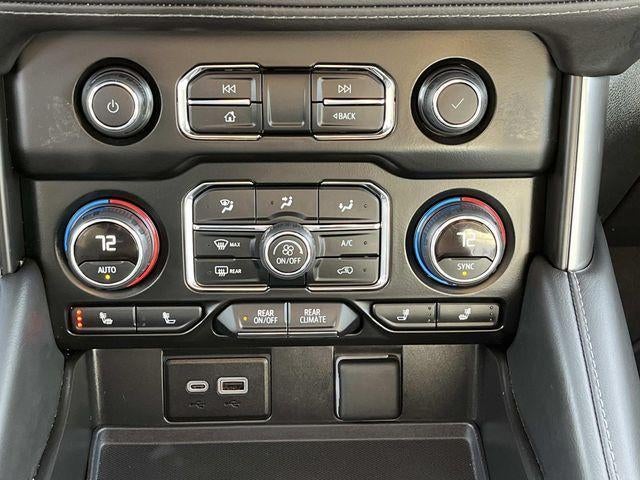 2024 Chevrolet Suburban 4WD LT