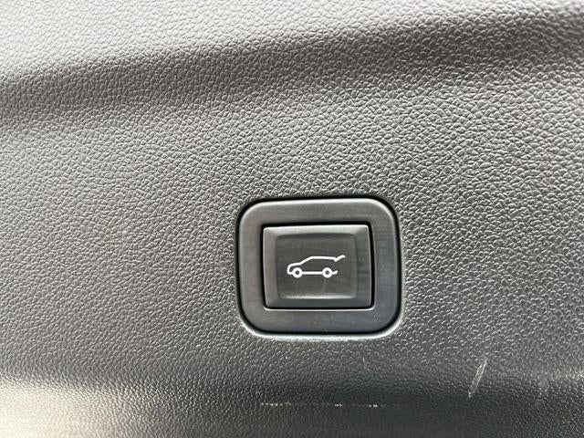 2024 Chevrolet Suburban 4WD LT