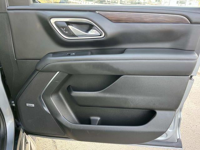 2024 Chevrolet Suburban 4WD LT