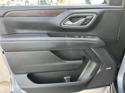 2024 Chevrolet Suburban 4WD LT