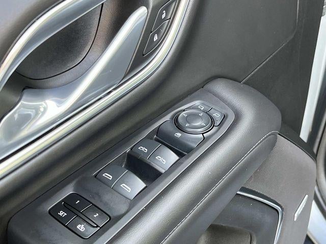 2024 Chevrolet Suburban 4WD LT