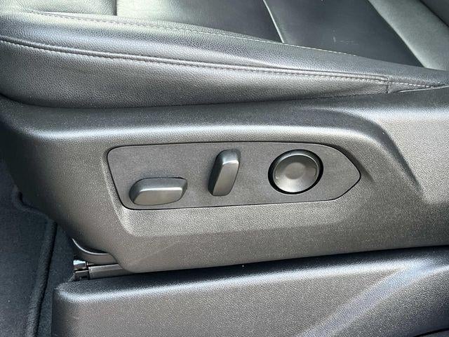 2024 Chevrolet Suburban 4WD LT