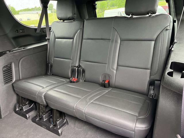 2024 Chevrolet Suburban 4WD LT