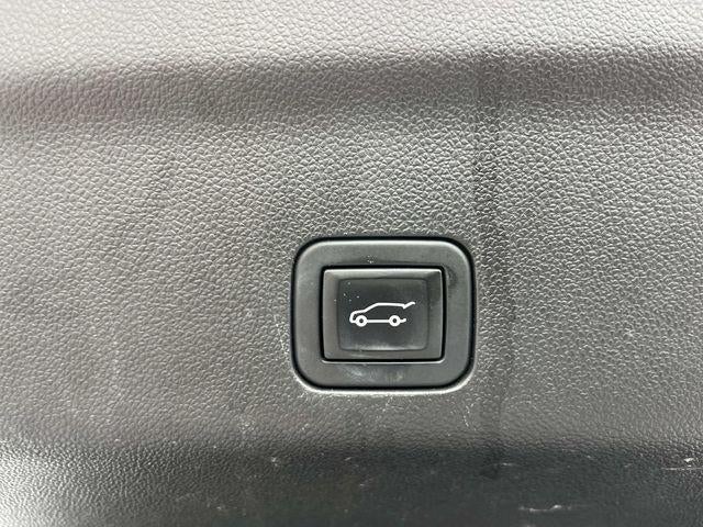 2024 Chevrolet Suburban 4WD LT