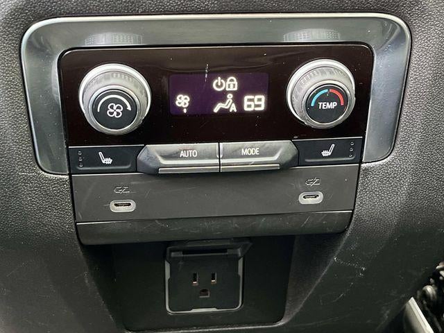 2022 Chevrolet Suburban 4WD Z71