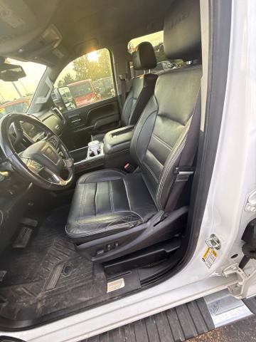 2016 GMC Sierra 2500 HD Crew Cab Standard Box 4-Wheel Drive Denali