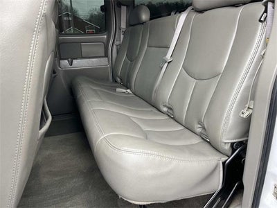 2007 GMC Sierra 2500HD Classic 4WD Extended Cab Standard Box SLT