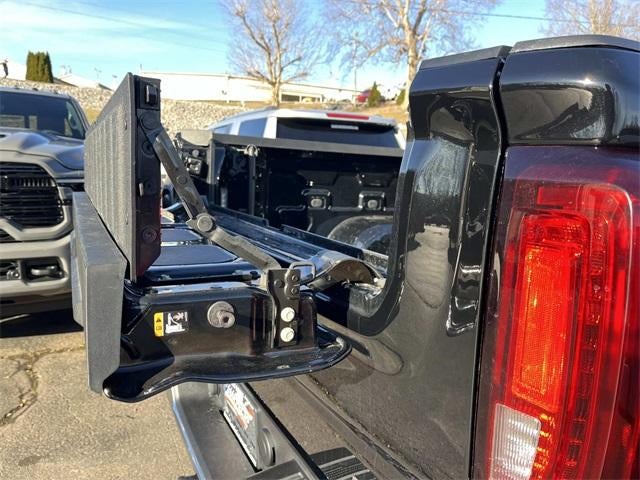 2025 GMC Sierra 1500 Crew Cab Short Box 4-Wheel Drive SLT