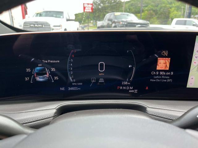 2025 Cadillac XT4 AWD 4dr Premium Luxury