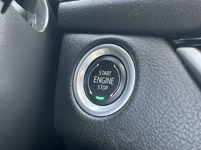 2025 Cadillac XT4 AWD 4dr Premium Luxury