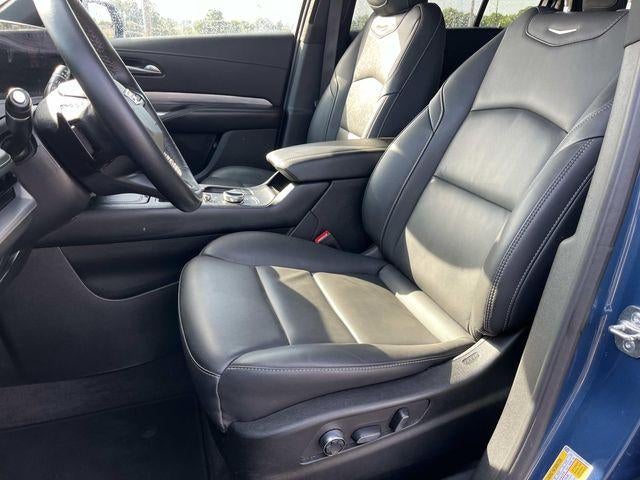 2025 Cadillac XT4 AWD 4dr Premium Luxury