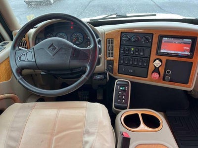2008 International DuraStar 4400 SBA LP 4X2