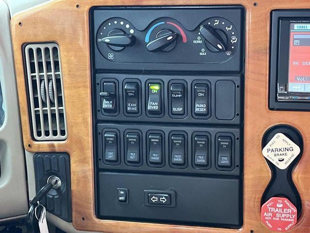 2008 International DuraStar 4400 SBA LP 4X2