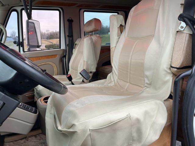 2008 International DuraStar 4400 SBA LP 4X2