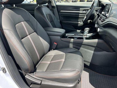2024 Nissan Altima 2.5 SR Sedan