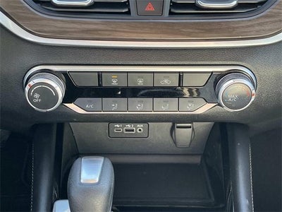 2023 Nissan Altima 2.5 SV Sedan