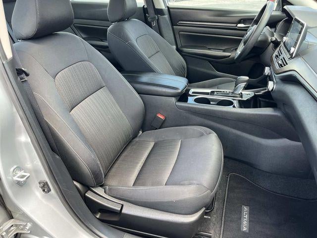 2024 Nissan Altima 2.5 SV Sedan