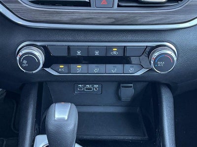 2024 Nissan Altima 2.5 SV Sedan