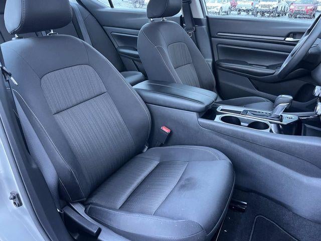 2024 Nissan Altima 2.5 SV Sedan