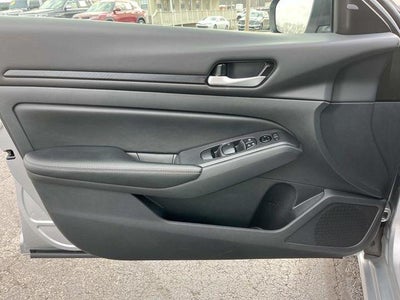 2024 Nissan Altima 2.5 SV Sedan