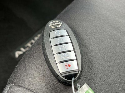 2024 Nissan Altima 2.5 SV Sedan