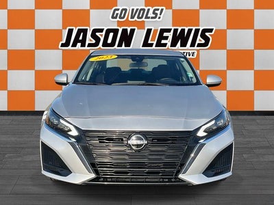 2023 Nissan Altima 2.5 SV Sedan