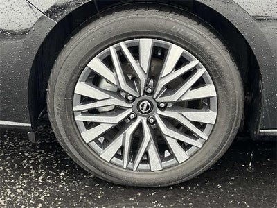 2024 Nissan Altima 2.5 SV Sedan