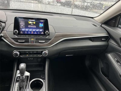 2024 Nissan Altima 2.5 SV Sedan