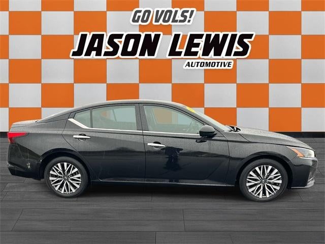 2024 Nissan Altima 2.5 SV Sedan