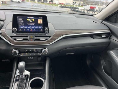 2024 Nissan Altima 2.5 SV Sedan