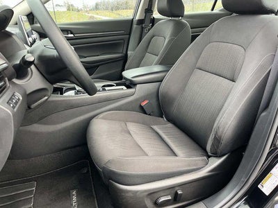 2024 Nissan Altima 2.5 SV Sedan