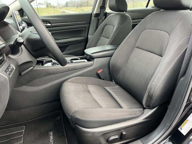 2024 Nissan Altima 2.5 SV Sedan