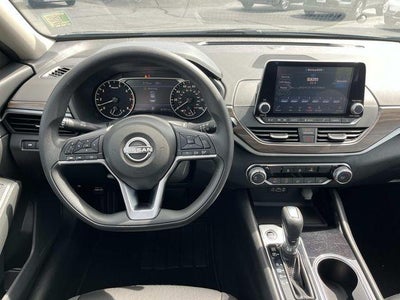 2024 Nissan Altima 2.5 SV Sedan