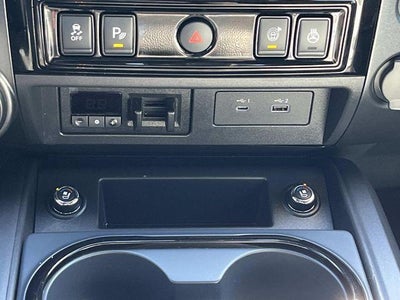 2024 Nissan Titan 4x4 Crew Cab PRO-4X