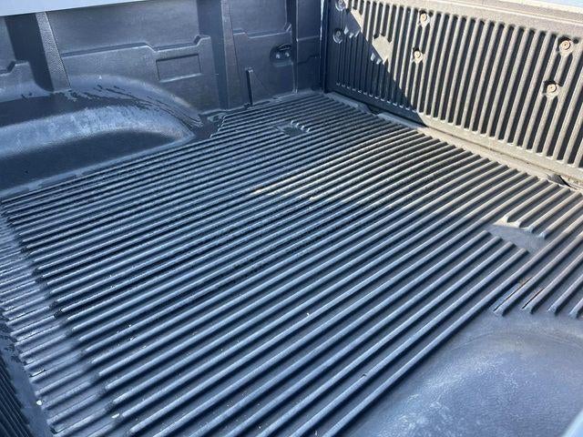 2017 Nissan Frontier Crew Cab 4x2 SV V6 Auto