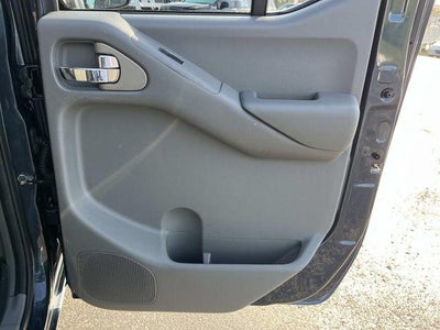 2017 Nissan Frontier Crew Cab 4x2 SV V6 Auto