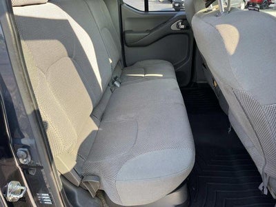 2017 Nissan Frontier Crew Cab 4x2 SV V6 Auto