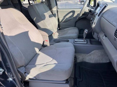 2017 Nissan Frontier Crew Cab 4x2 SV V6 Auto