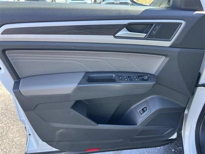 2022 Volkswagen Atlas 3.6L V6 SE w/Technology 4MOTION