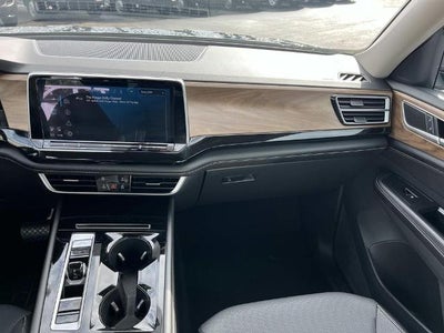 2025 Volkswagen Atlas 2.0T SE w/Technology FWD