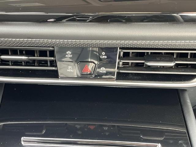 2025 Volkswagen Atlas 2.0T SE w/Technology FWD