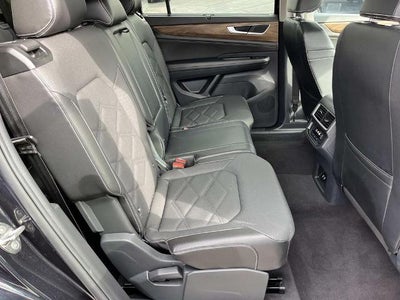 2025 Volkswagen Atlas 2.0T SE w/Technology FWD