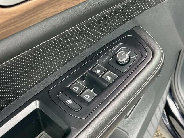 2025 Volkswagen Atlas 2.0T SE w/Technology FWD