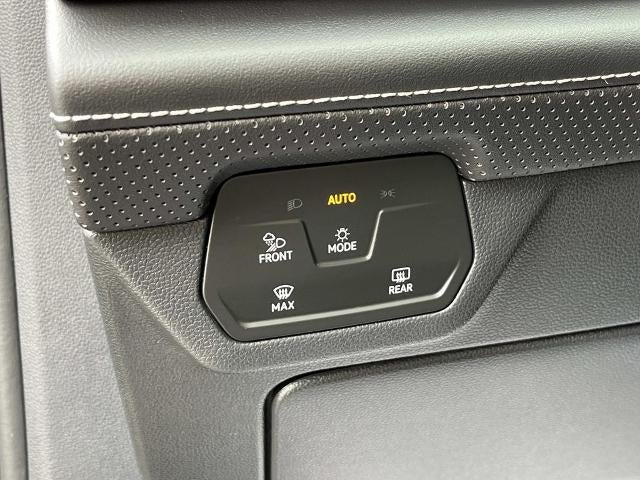 2025 Volkswagen Atlas 2.0T SE w/Technology FWD